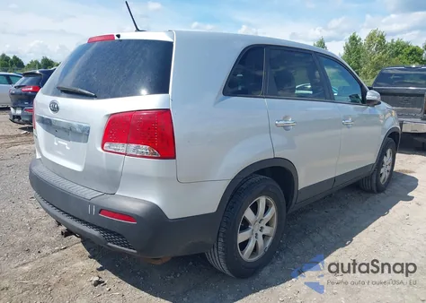 2011 Kia Sorento Lx z USA, uszkodzony, nr VIN 5XYKT3A14BG185983